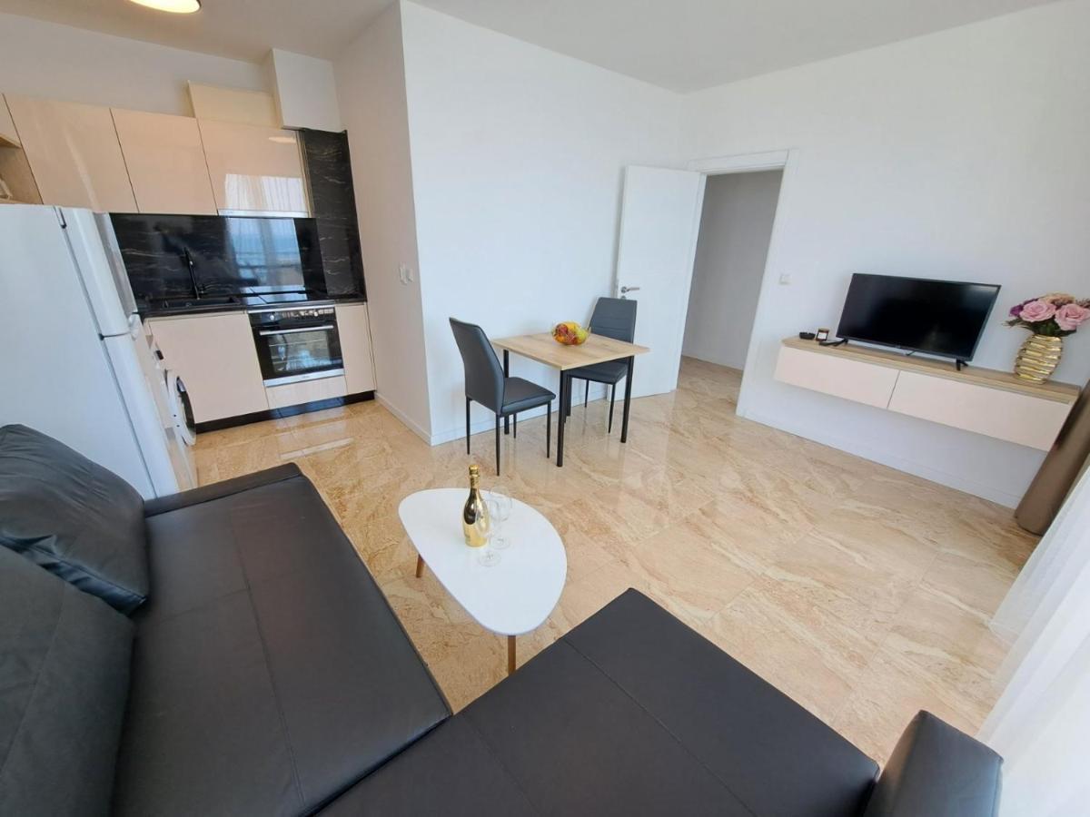 Onyx 2 Private Beach Apartment Sveti Vlas Eksteriør billede