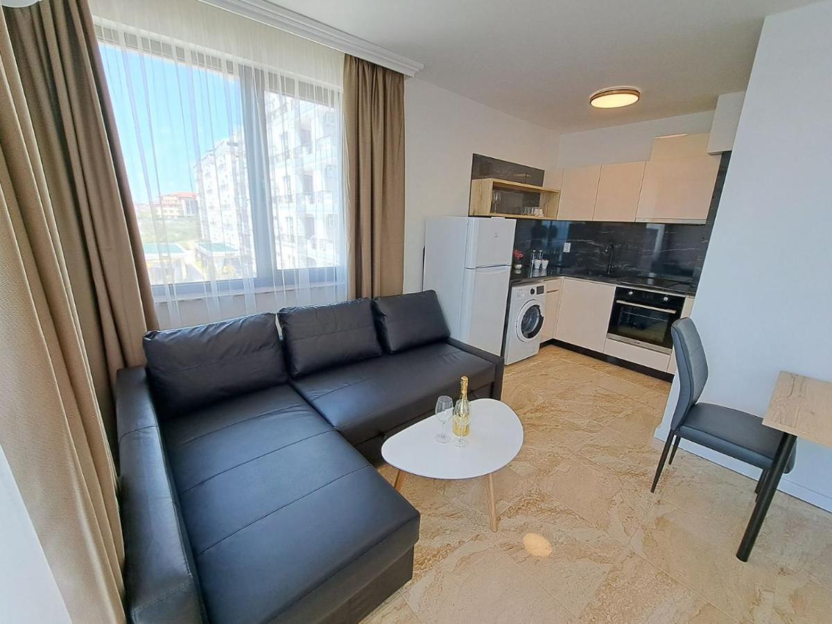 Onyx 2 Private Beach Apartment Sveti Vlas Eksteriør billede