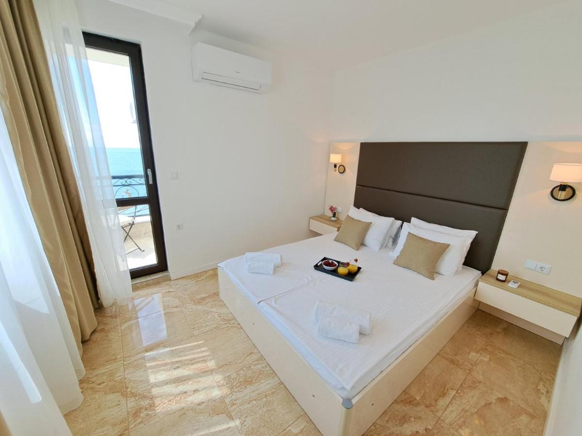 Onyx 2 Private Beach Apartment Sveti Vlas Eksteriør billede
