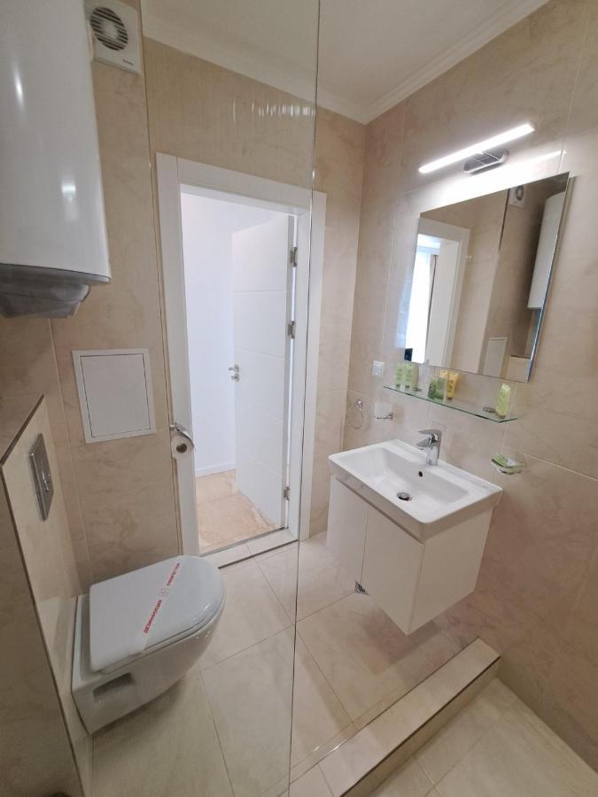 Onyx 2 Private Beach Apartment Sveti Vlas Eksteriør billede