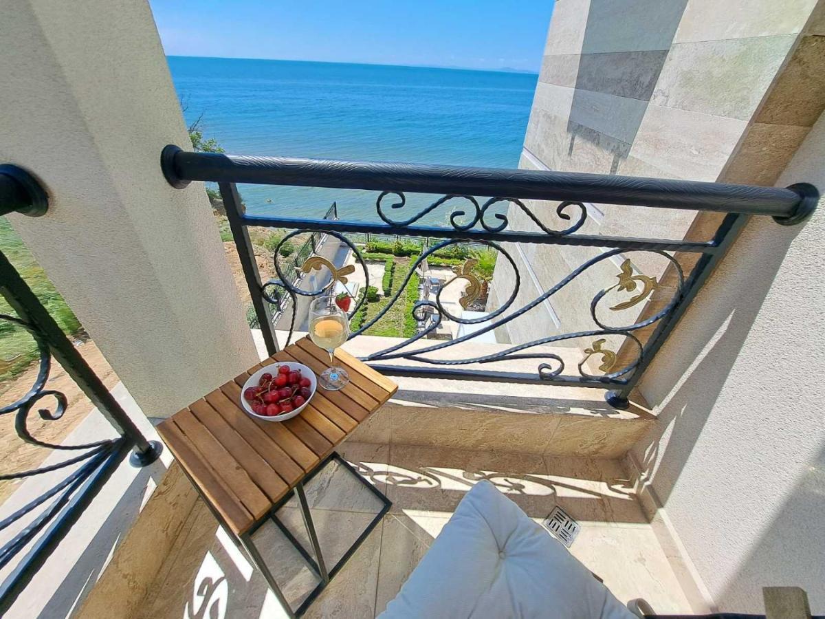 Onyx 2 Private Beach Apartment Sveti Vlas Eksteriør billede