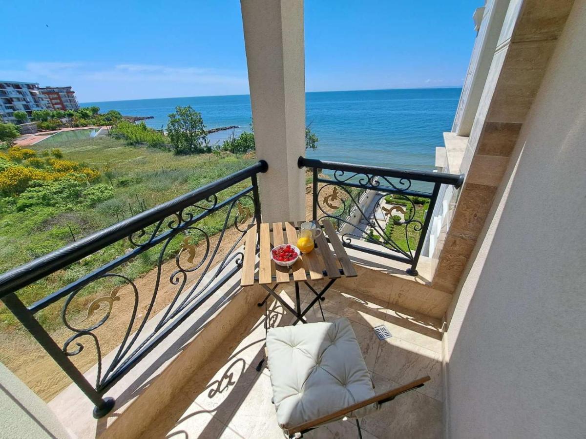 Onyx 2 Private Beach Apartment Sveti Vlas Eksteriør billede