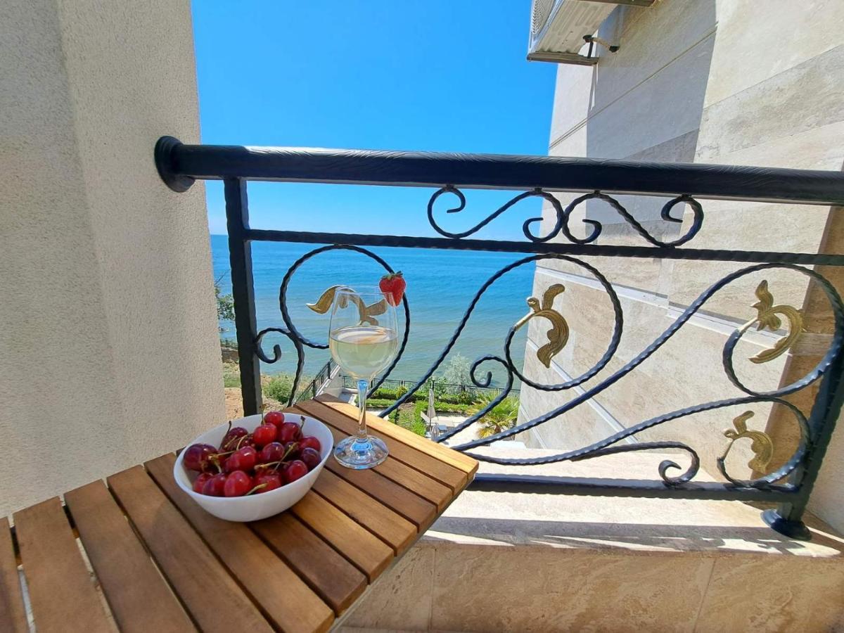 Onyx 2 Private Beach Apartment Sveti Vlas Eksteriør billede
