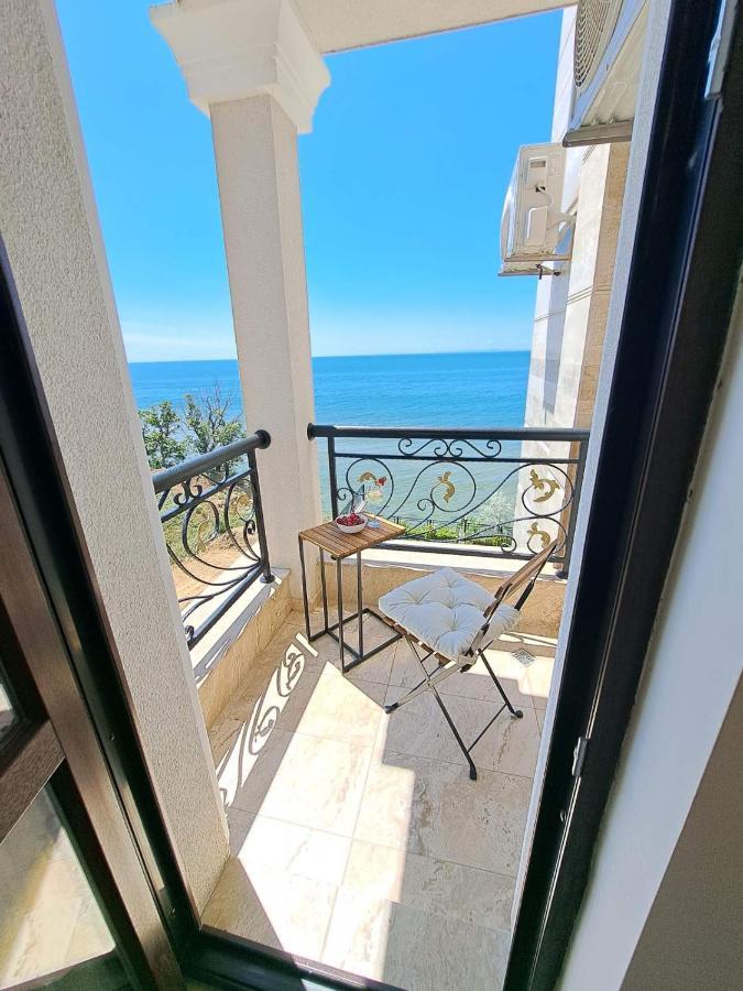 Onyx 2 Private Beach Apartment Sveti Vlas Eksteriør billede